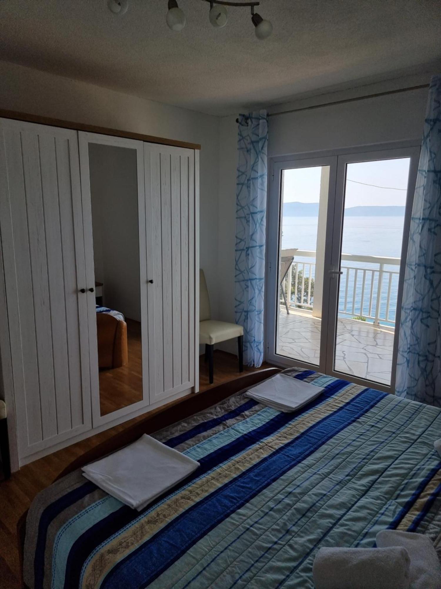Apartmani Anda Živogošće الغرفة الصورة